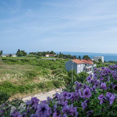 Comfortable Cozy Beach Apartment Спліт Екстер'єр фото