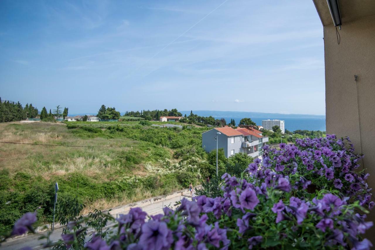 Comfortable Cozy Beach Apartment Спліт Екстер'єр фото